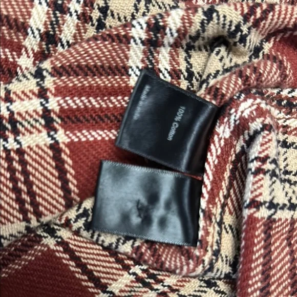 FLINT AND TINDER heavy weight 100 percent cotton dark red and white button down. - Picture 10 of 10